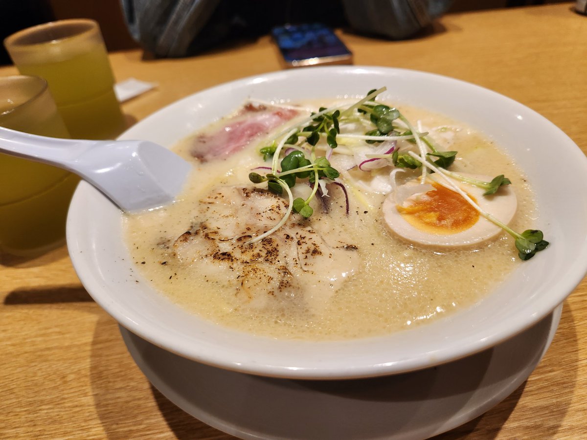とりあえず、腹ごしらえで天津飯！(笑)
