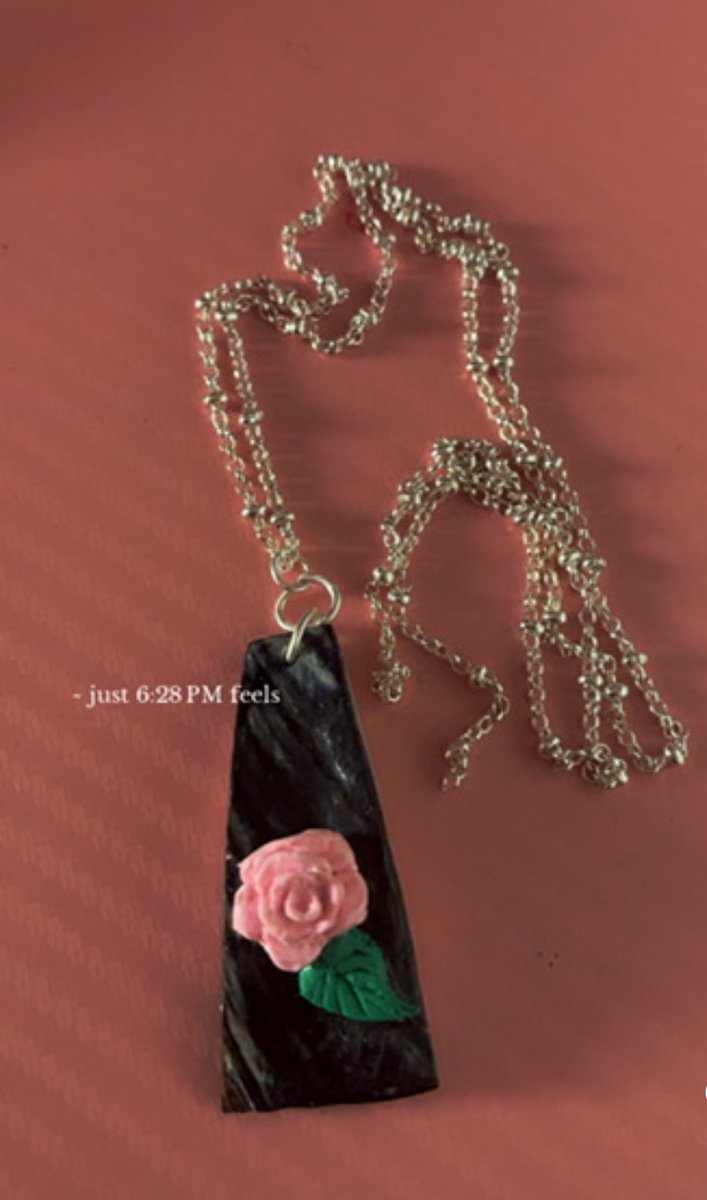 LB_OREAGA's tweet photo. $50 and $10 shipping, just finished my sexy but elegant necklace, made from locally gathered materials where I processed the mussel shells and hand crafted them. #yurok #nativemodern #OREAGA #sexy/elegant/fashion https://t.co/QFqR23FNrK