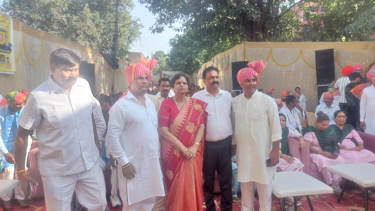 भगवान वाल्मीकि जयंती के पावन अवसर पर भगवान वाल्मीकि शोभा यात्रा आयोजन समिति, चंडीगढ़ द्वारा आयोजित भव्य शोभा यात्रा में मुख्य अतिथि के रूप में शामिल होने का सौभाग्य प्राप्त हुआ।
#भगवानवाल्मीकि #वाल्मीकि_जयंती #भव्यशोभायात्रा #Chandigarh #कलशयात्रा #सांस्कृतिककार्यक्रम