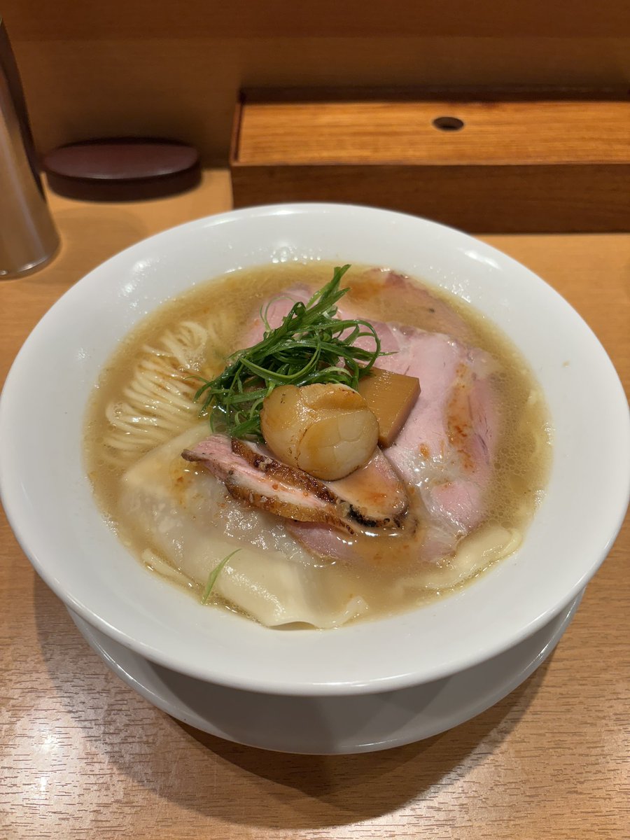 明治〜令和の京都ラーメン
創業明治37年『篠田屋』
創業令和4年『麦の夜明け』
ラーメンが歩んできた歴史を味わえました。