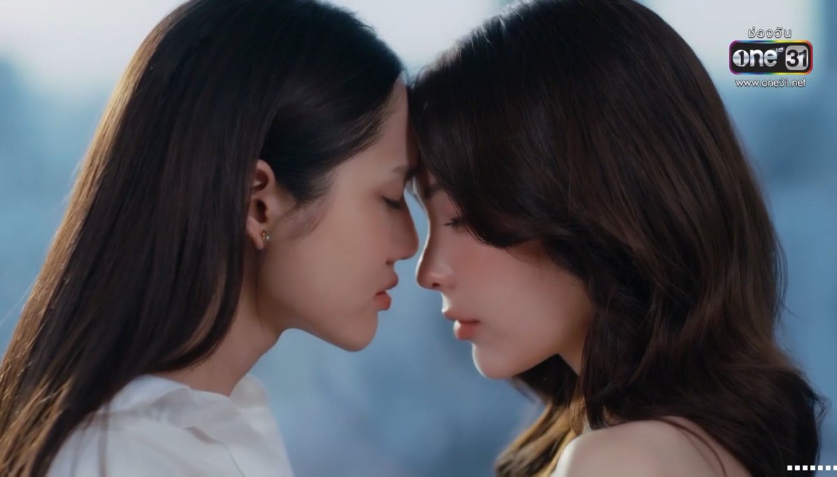 GLtable's tweet image. I watch the last 2ep in a raw and they are my favorite of the season ! 🥰🫂
AMAZING acting from @Lookmheewang
and @sonyasarann ! One of the best final I have seen in GL ! Not just the emotions but I loved how every characters found their own strengh 🤍 👏

#HarmonySecretFinalEP