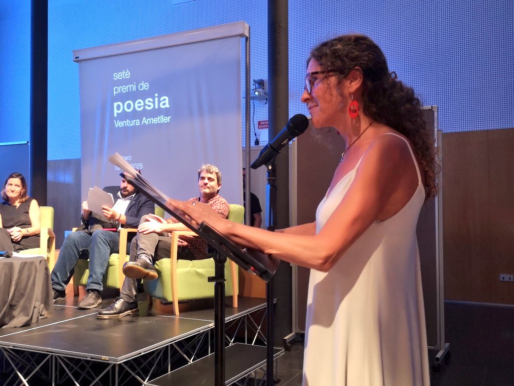 I gràcies, <a href="/ester_pb/">Ester Pinart 🎗</a> per la conducció de l'acte