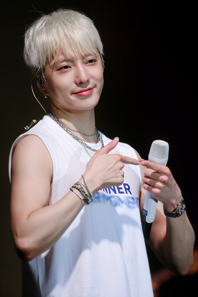 KSweetieYoon's tweet image. 251004 winner concert in HK day2 HQ
끼 좀 부리지마~
#WINNER #강승윤 #スンユン #위너
@official_yoon_