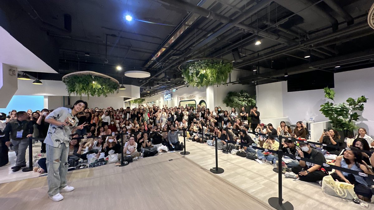 ohmpawatt's tweet photo. วุ้วววว เลิ้บยู🧡 #GMMTVFANIVALxOhm https://t.co/8Jz6ORMaSk