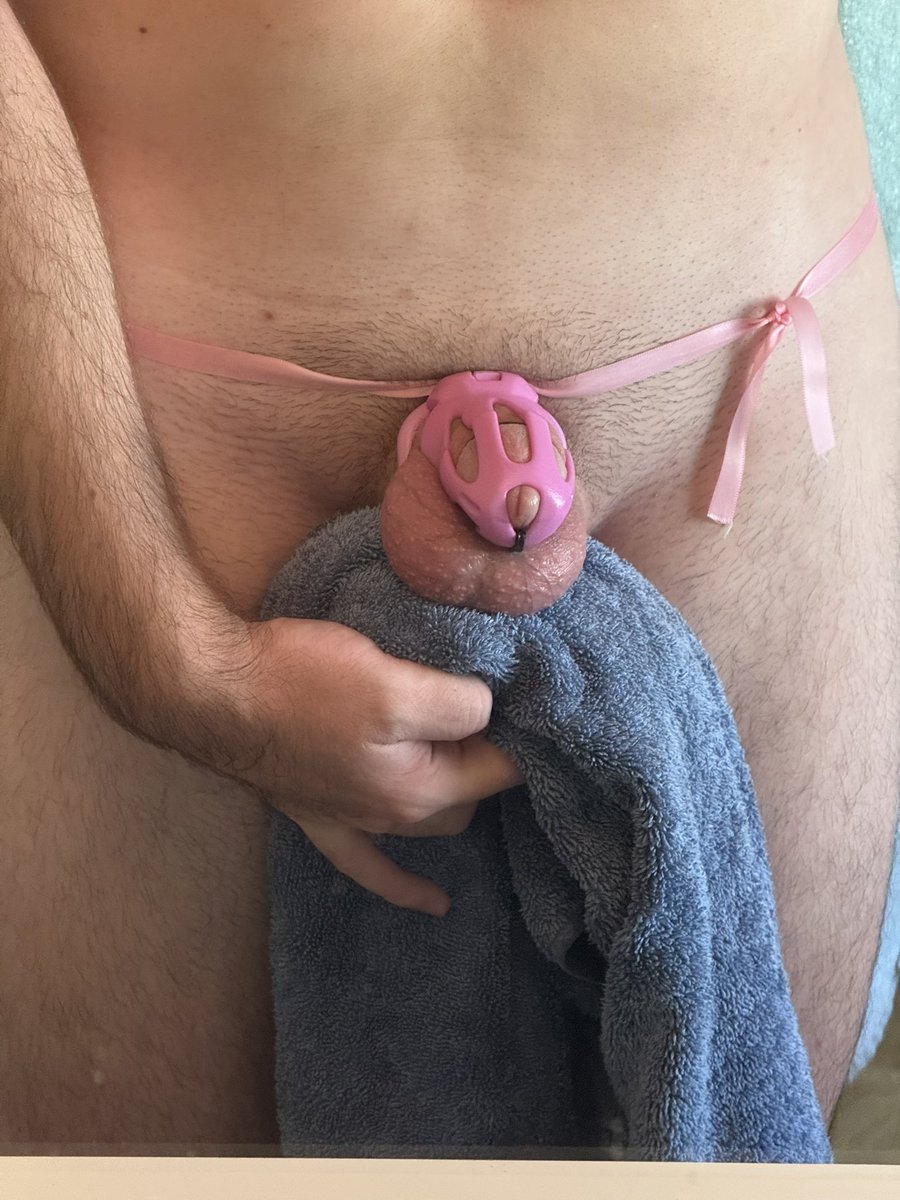 Balls are feeling full on locktober day 5