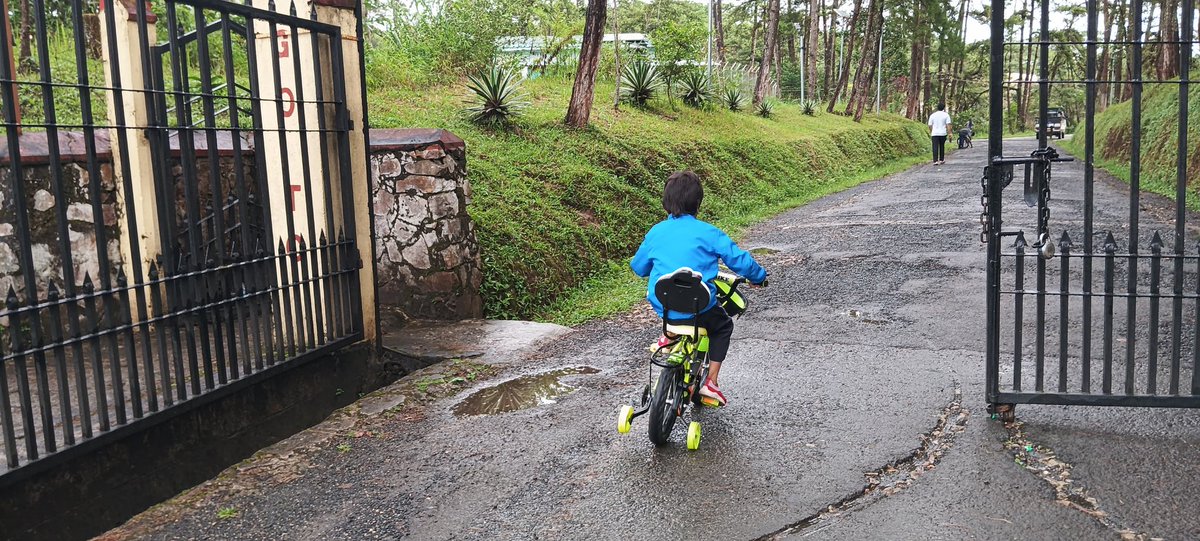 amodanand23's tweet photo. The Sunday Cycling Drive @ Kendriya Vidyalaya NEHU, Shillong on 05 October 2025 at 7:00 AM 📅 तिथि / Date: 05 अक्टूबर 2025 Join the Ride for Fitness, Fun &amp; Fresh Air! आइए, स्वस्थ भविष्य की ओर साइकिल चलाएँ! Let’s pedal together towards a healthier tomorrow! 🚴‍♀️🌿 https://t.co/ImJ04B9fUK