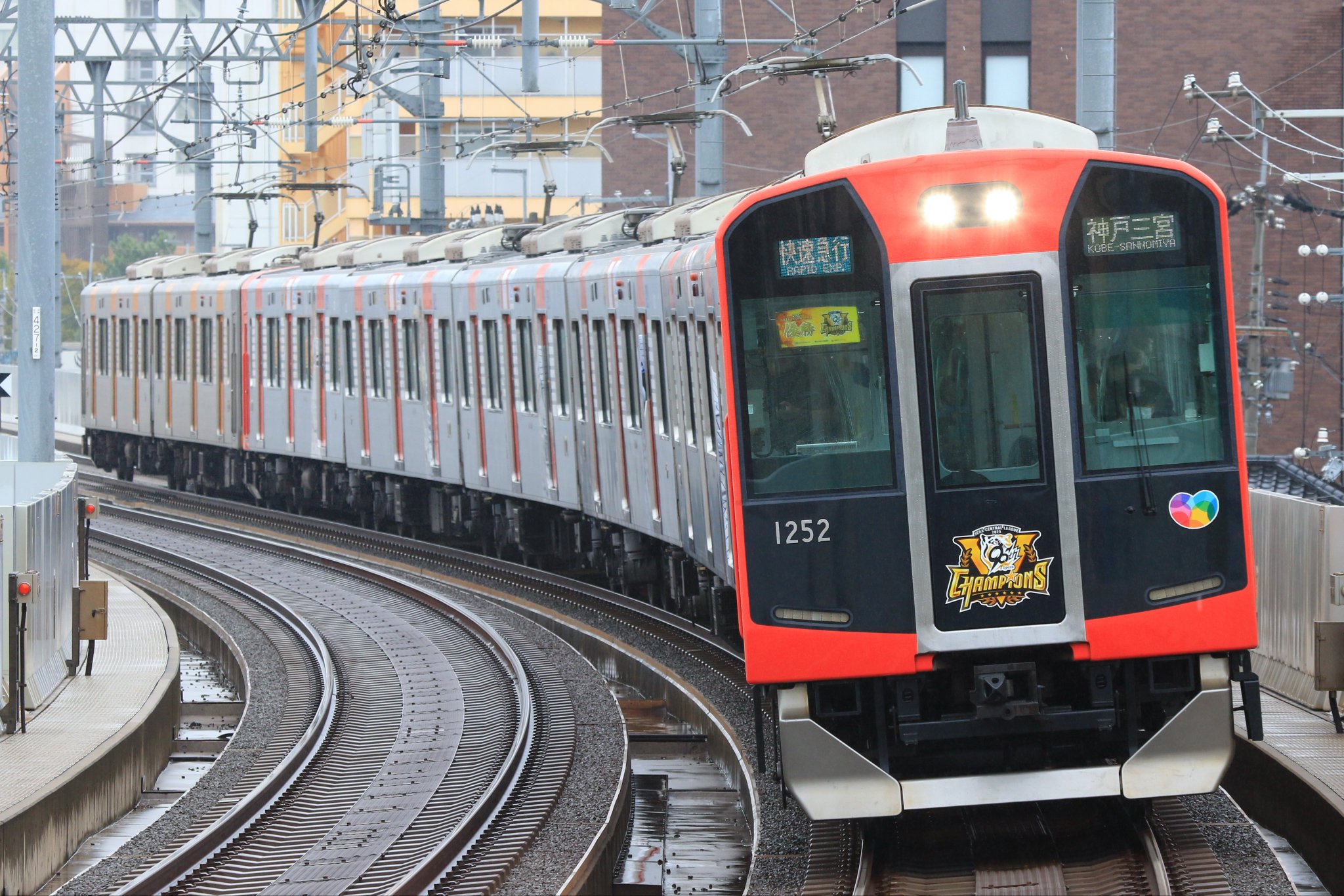 ♦︎新品未使用♦︎阪神タイガース ダイヤモンドプラス会員記念品 ロングコートサイズO 阪神タイガース ダイヤモンドプラス会員記念品セットアップ