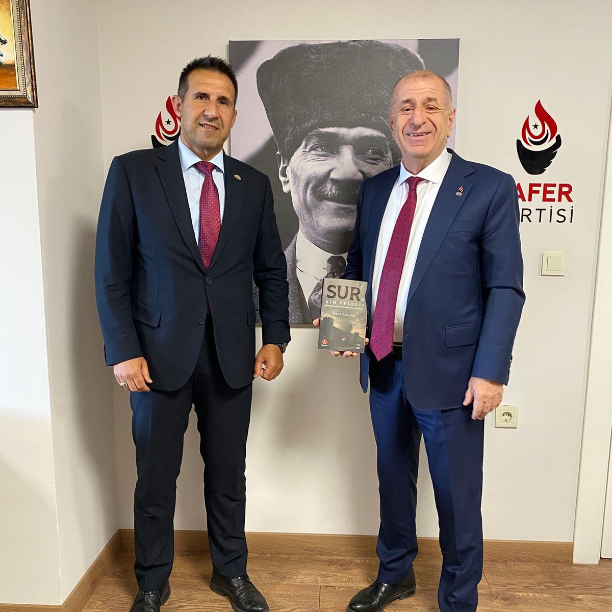 EditsOzdag's tweet photo. Susma! Alışma! Unutturma! 

Emekli Albay Orkun Özeller 18 gündür tutuklu!