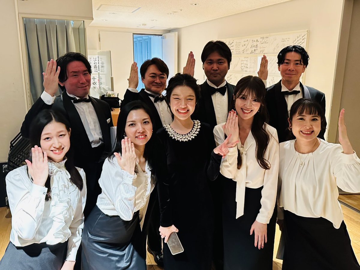 榛葉薫人 Yoshito Shimba (@yoshito_smb) on Twitter photo リトルジャックオーケストラ第20回定期演奏会コーラスとして出演いたしました〜
オケの皆さまの熱演本当に素晴らしかったなあ
そりゃコーラスも熱が入るってもんです
作品愛に溢れた最高のメンバーと共に
会場にお越し頂きましたお客様、配信をご覧になったお客様ありがとうございました!
#LJO20th リトルジャックオーケストラ第20回定期演奏会コーラスとして出演いたしました〜
オケの皆さまの熱演本当に素晴らしかったなあ
そりゃコーラスも熱が入るってもんです
作品愛に溢れた最高のメンバーと共に
会場にお越し頂きましたお客様、配信をご覧になったお客様ありがとうございました!
#LJO20th