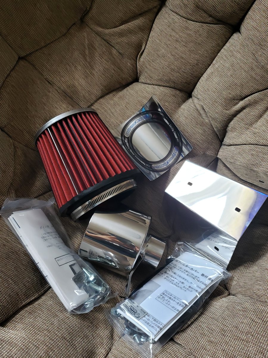 FilmsKou's tweet photo. ウィルズウィン製「大型チャンバー型パワーエアクリーナーKit」

装着！

純正エアクリ×インテークタンクの方が、低速時のトルクはモリモリ出ます。

パワーエアクリーナー×タンクだと、全体的にトルクが出る仕様になる。

 #ウィルズウィン  #チャンバー型エアクリーナー  #コペン  #吸気チューン https://t.co/82f8mFQycs