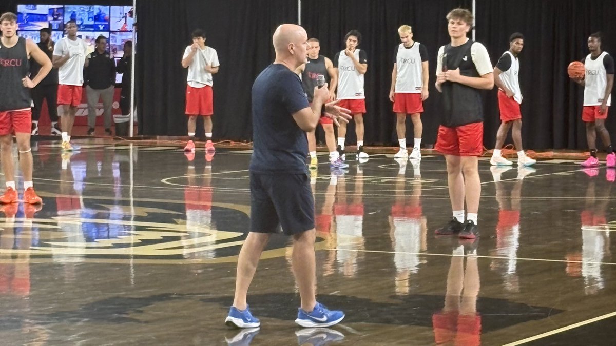 My daughters, even in my 50’s, I still hold onto my dreams with all my heart, just as I’ve shared with you before, because today one of them finally came true when I was invited to present at the BCAM clinic—something I never got asked to do during my 14 years as head coach at