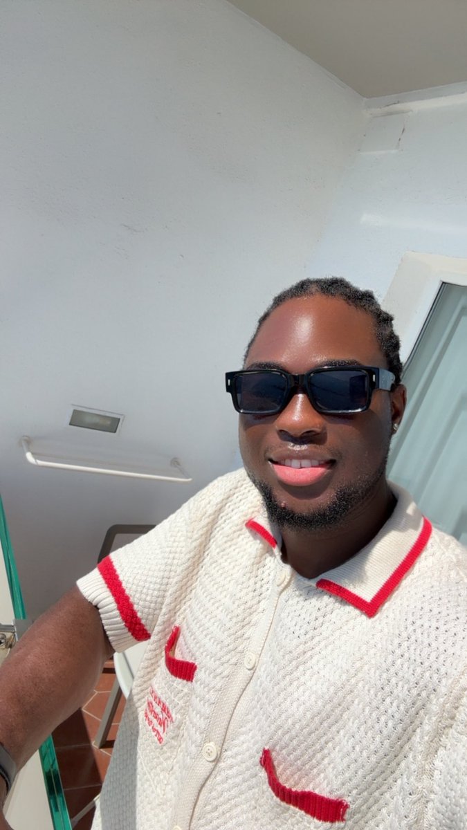 the_illjay's tweet photo. thought i was in pain? i’m in spain 🇪🇸 https://t.co/BzwExP8J4o
