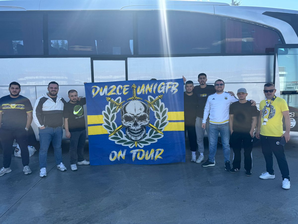 Duzce_UNIGFB's tweet photo. GELİYORUZ! 
Fenerbahçemizi desteklemek üzere Samsun yolundayız.
#UNIGFB #DUZCEUNIGFB https://t.co/M8h4jUnw6z