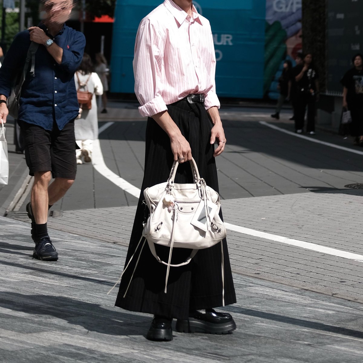 __kho_u's tweet image. stripe × stripe