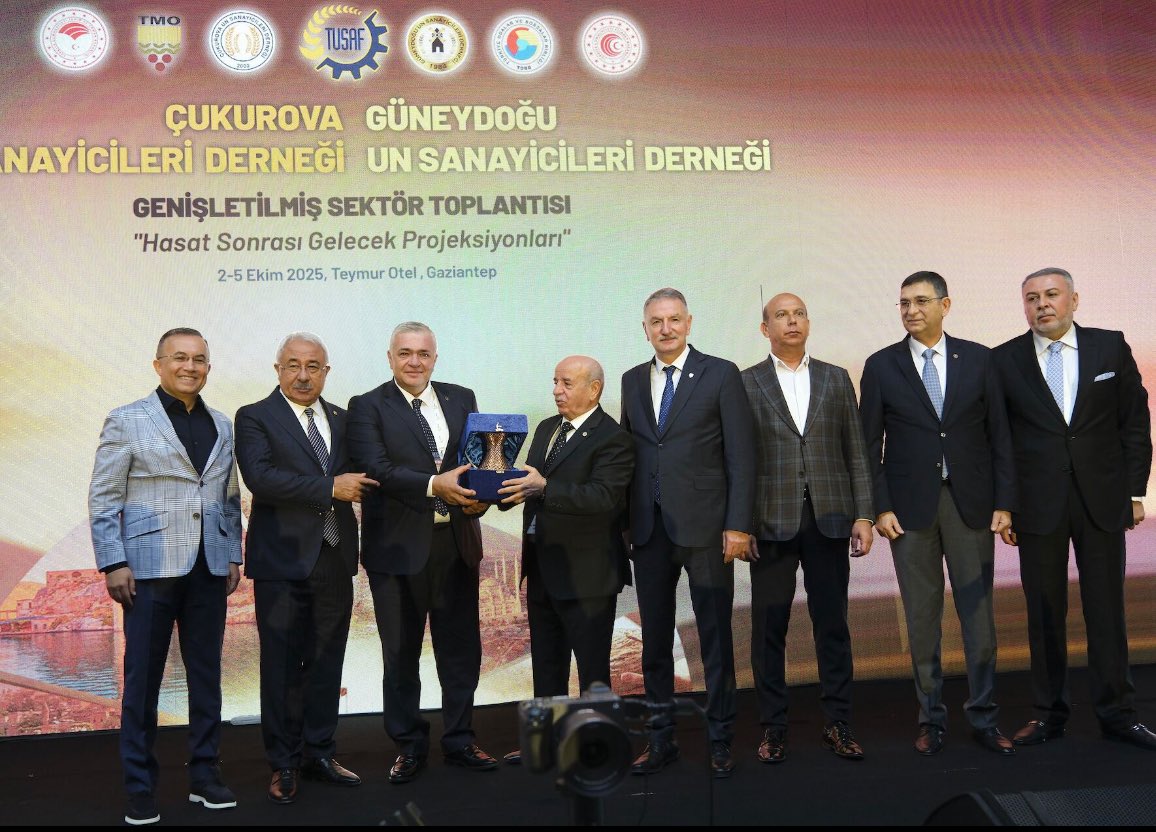 GUSAD ve ÇUSAD ev sahipliğinde düzenlenen ‘Hasat Sonrası Gelecek Projeksiyonları’ temalı Genişletilmiş Sektör Toplantımızda, sektörümüzün geleceğine yön verecek önemli değerlendirmelerde bulunduk.

Toplantımıza katılım gösteren Gaziantep Valimiz Sayın Kemal Çeber’e, TMO Genel