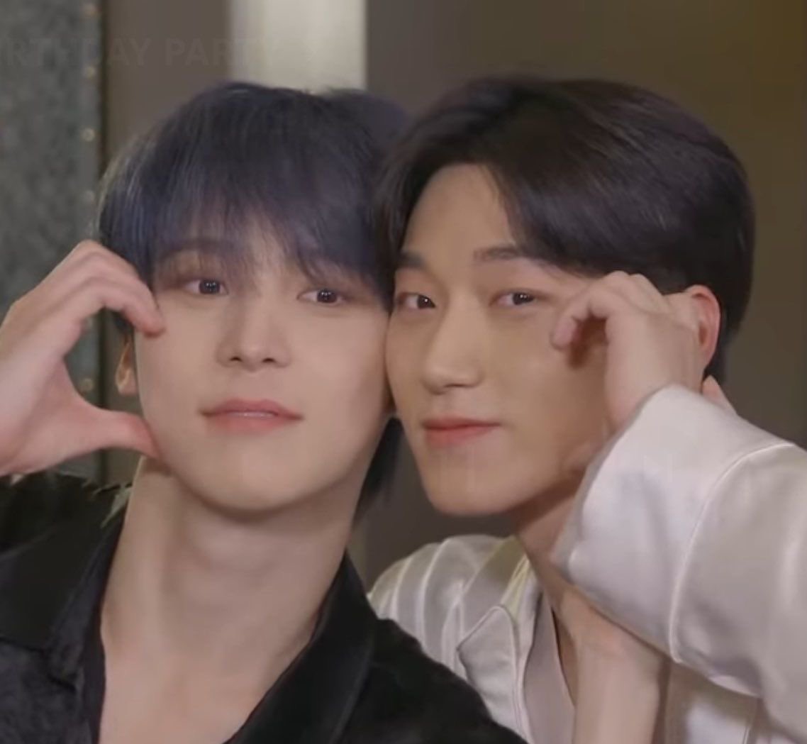 모두 맛난 거 많이 드시구 풍요로운 추석 보내세요~