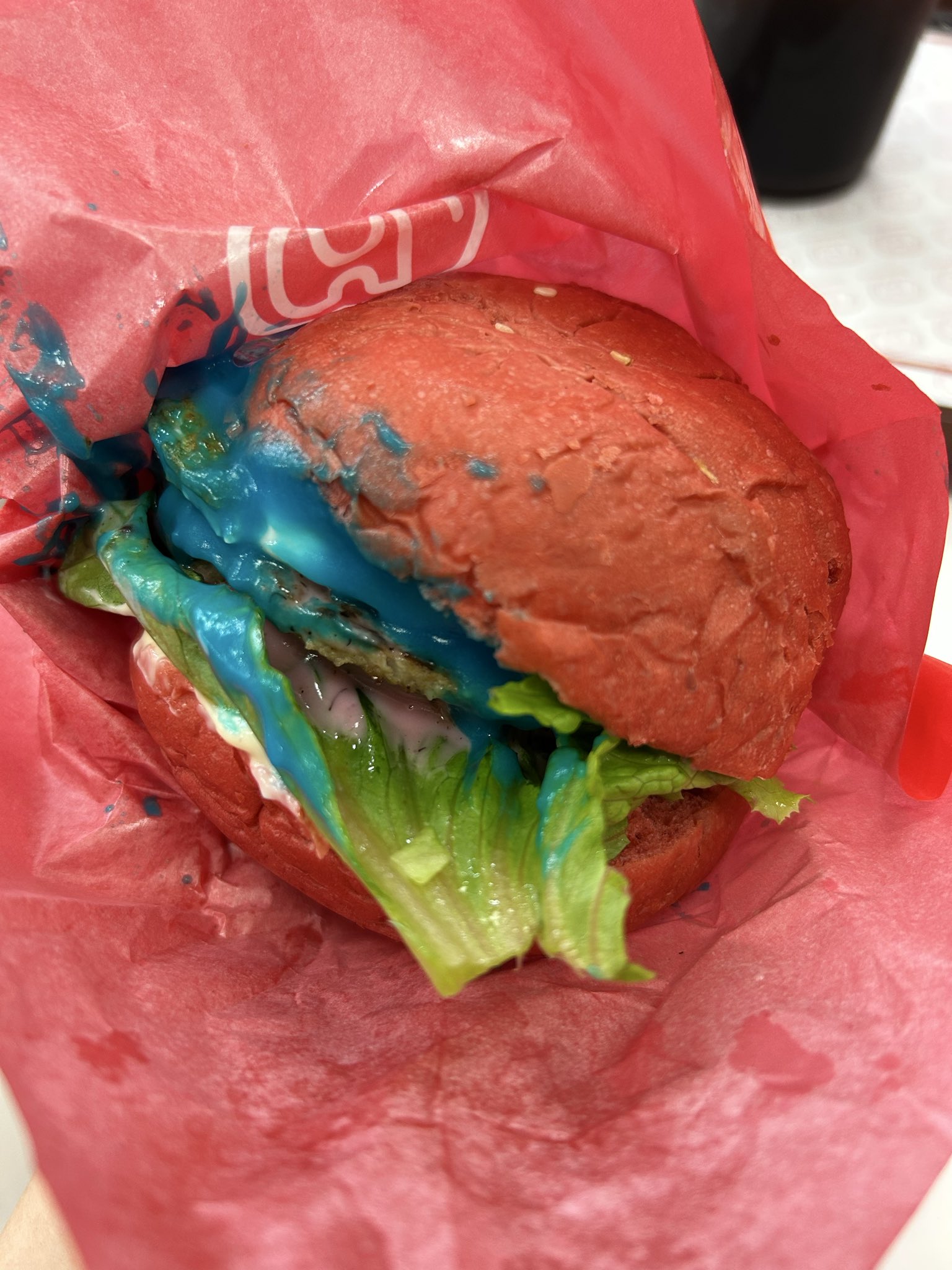 【新品未開封】バーガーバーガー【激レア】 Tsukimi Burger: Tasting Comparison - YouTube