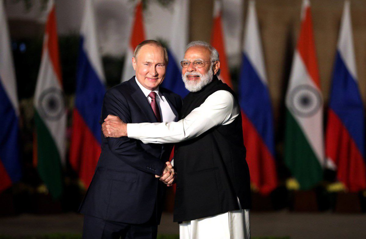 🚨ब्रेकिंग न्यूज

पुतिन ने कहा कि भारत के 'नुकसान' की भरपाई के लिए रूस अधिक कृषि और चिकित्सा उत्पादों का आयात करेगा

मोदी को अपना 'बुद्धिमान मित्र' बताया🔥

भारत रूस भाई भाई🔥🔥