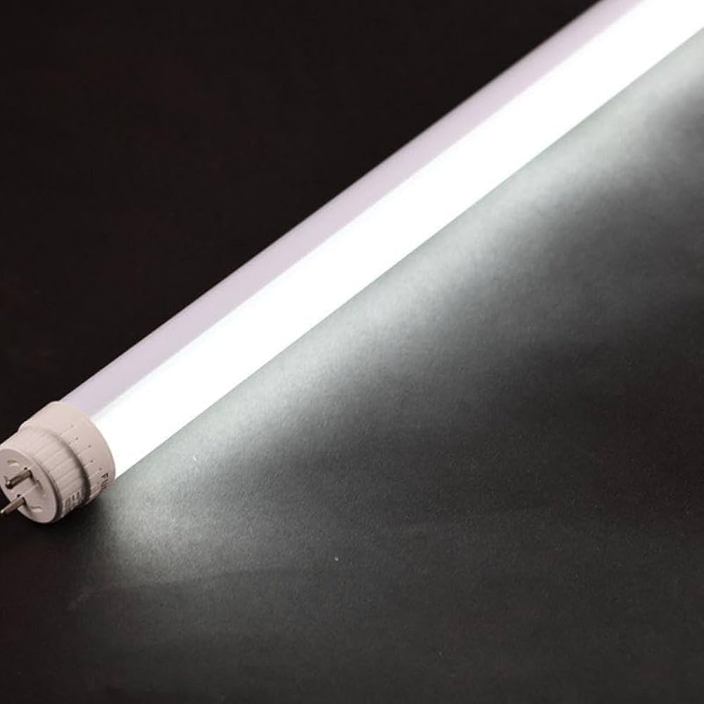 davinisimo's tweet photo. #3iAtlas 😲🤔 Que raro es, parece un tubo fluorescente led https://t.co/Zr2Em21bGQ