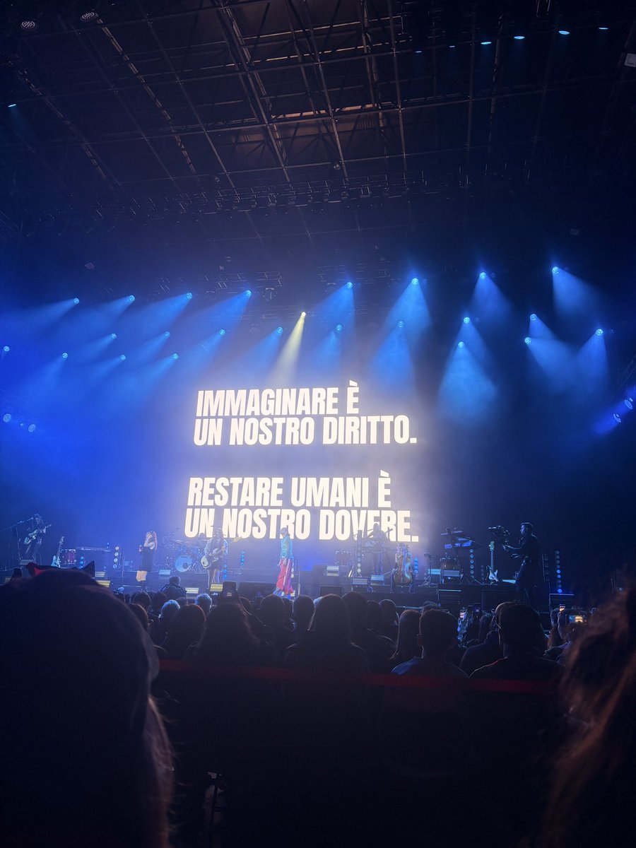 ognivoItaecosi tweet picture
