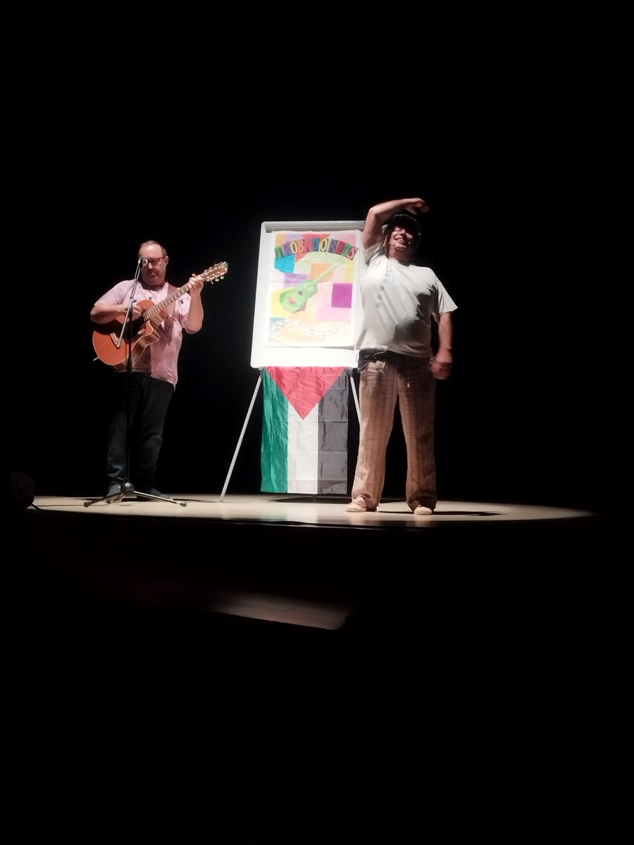 Celebren 15 anys de trajectòria i no s'obliden de reivindicar. Gràcies, amics <a href="/TROBADORETS/">Trobadorets</a> <a href="/pautrobadorets/">Pau Sancho</a>