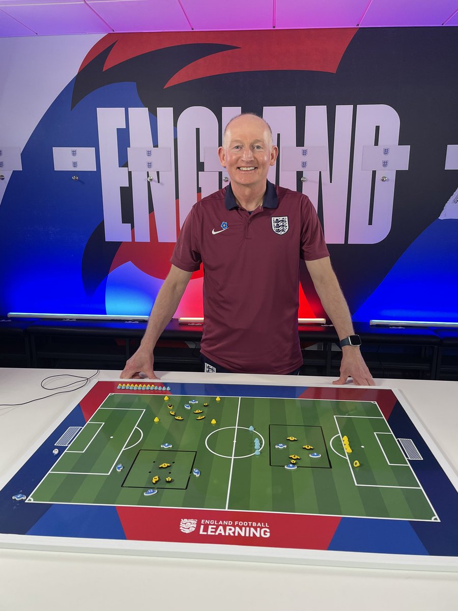 VINNY HALSALL tweet media