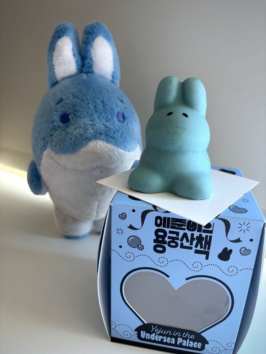 oshower's tweet photo. 🥺🐇🐈‍⬛
（貓沒有吃到！） https://t.co/hDV1xmL8dc