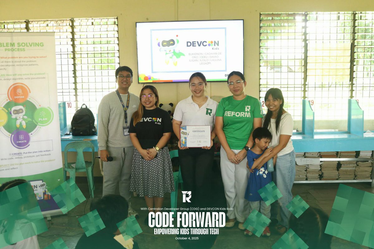 CPUReform's tweet photo. 𝗖𝗼𝗱𝗶𝗻𝗴 𝗙𝗼𝗿𝘄𝗮𝗿𝗱, 𝗕𝘂𝗶𝗹𝗱𝗶𝗻𝗴 𝗙𝘂𝘁𝘂𝗿𝗲𝘀!

𝗥𝗲𝗳𝗼𝗿𝗺 joined CDG &amp; DEVCON Kids Iloilo for “Code Forward” — empowering rural kids to explore tech &amp; coding through fun, hands-on learning. Together, we build brighter futures through innovation. 🌟💚

 #Reform25 https://t.co/3KUzhMGKIi