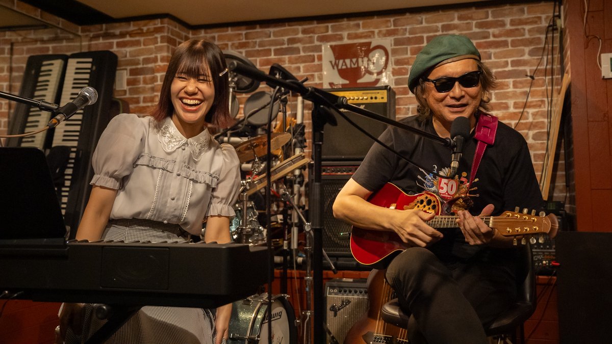 shiberian_c's tweet photo. 2025/10/4(土)関内音コロわみんで歌うきゃさりんさん、AZUMI夕さん、はるなさん、suiさん。はるなさんが麻婆豆腐を作って食べる様子を"麻婆！"と情熱的に歌い上げてめっちゃ盛り上がりました。 #きゃさフェス #ライブ https://t.co/UbhPuBLr7s