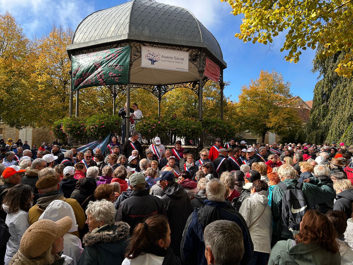 BentzChristophe's tweet photo. 🏥 Mobilisation exceptionnelle hier avec 5000 personnes à Langres pour la manifestation d’Égalite Santé, pour réclamer un véritable projet médical de territoire pour le centre et sud Haute-Marne.

Les Haut-Marnais méritent une offre de soins de qualité, digne et de proximité ! https://t.co/3JotXOYVSy
