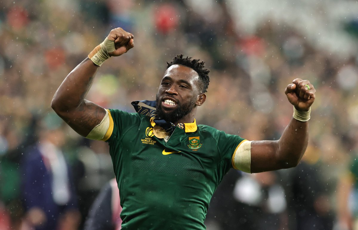 FrontRowRugbyXV's tweet photo. Captain Fantastic!

SIYA KOLISI has led the Springboks to: 

2 x Rugby World Cups
3 x Rugby Championships 
1 x British &amp; Irish Lions series
+ Freedom Cup, Mandela Plate &amp; Qatar Airways Cup

He is a beloved figure who inspires our nation!

He is easily our greatest ever skipper! https://t.co/qMk8IR3MMk