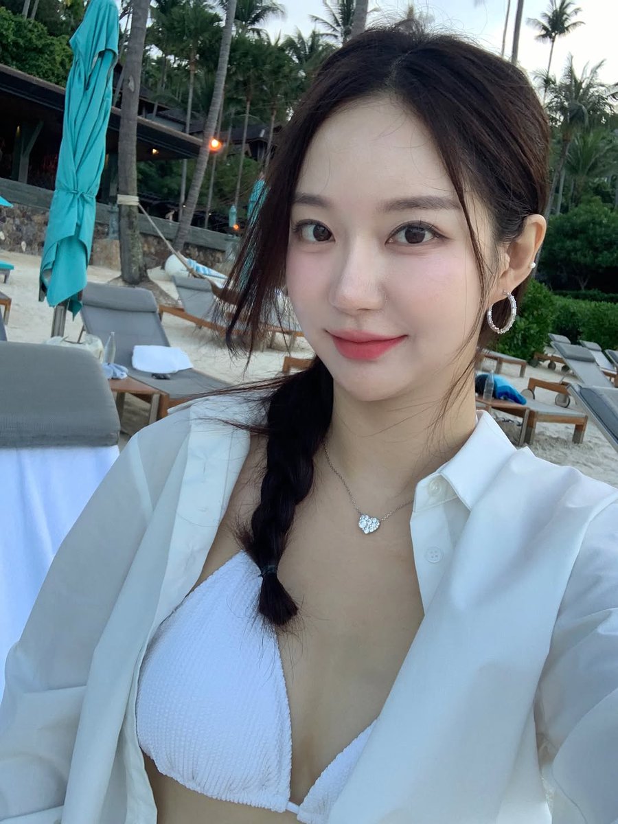 isme_yizee's tweet photo. Just the weekend 🎉 https://t.co/y5OcTHSHGJ