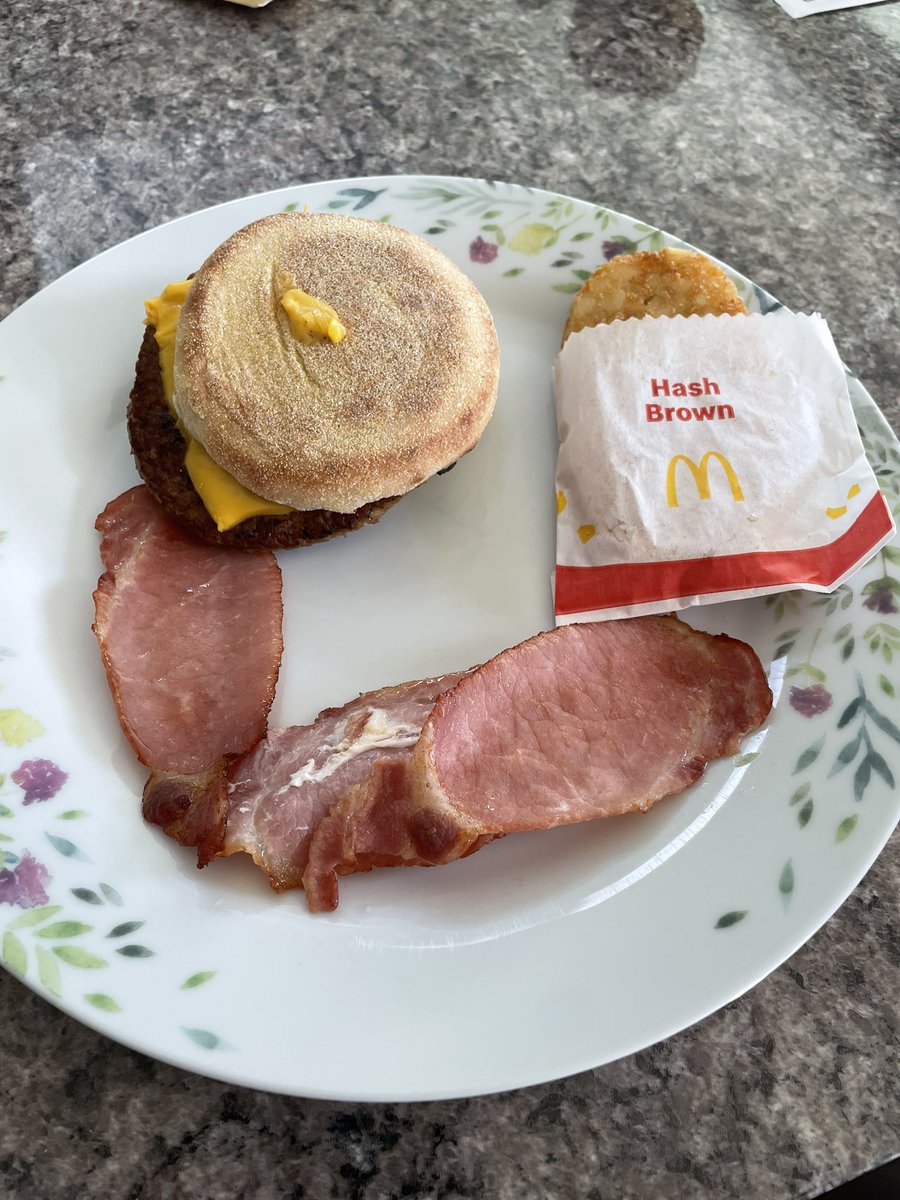 Never say I don’t know how to treat my wife with McDonald’s Breakfast !! 
Happy 29th Wedding anniversary my darling ❤️😂🥰 xx PS plates are essential and she preferred this to my culinary skills 🫣😂