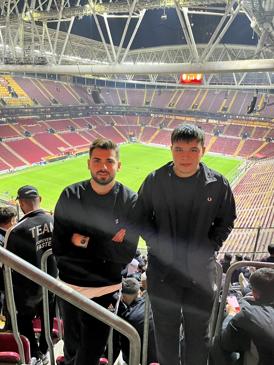 Seninle birlikte ölüm gelsin isterse 🦅