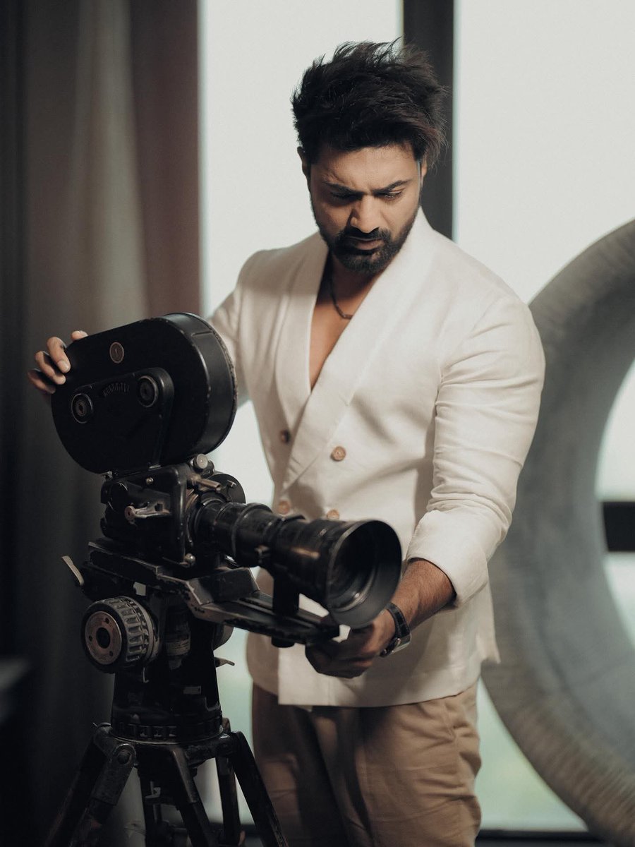 CineBuff2003's tweet image. Emni…❤️
#RaghuDakat #Projapoti2
#Khadaan2