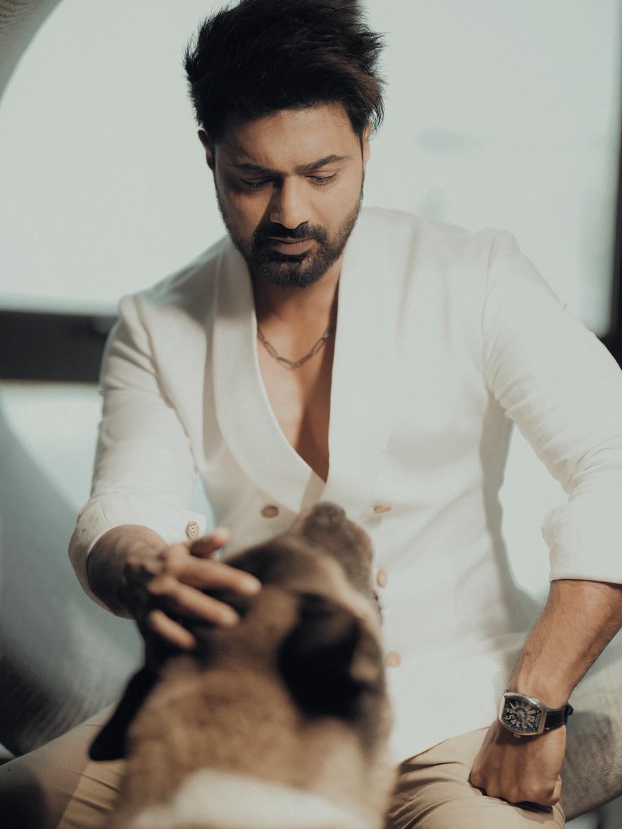 CineBuff2003's tweet image. Emni…❤️
#RaghuDakat #Projapoti2
#Khadaan2