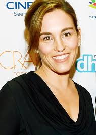 merlinpapin3's tweet photo. .@FredOL69007  On souhaite un Bon Anniversaire à #AmyJoJohnson qui a 55 ans on peut la voir dans

EastEnders
Covert Affairs
Superman et Lois
Cracked
Lines
Tiger Eyes https://t.co/29yZ1FMM0f