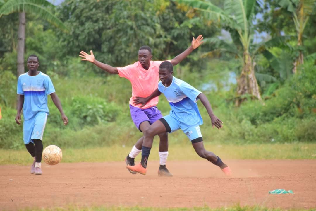 VBugerere's tweet photo. #LatifahCup2025 | #3rdPlaceplayoff #Results 

FT' 

Mukono Islamic SS (2) 1-1 (3) Central College Kabimbiri 

Upnext: Finals
Dynamic SS Ssonde Vs Latifah Mixed SS Kabimbiri

#VoBUpdates | #LivefromKabimbiri 
@Jackshots24 @VSserunkum39565 https://t.co/9YWP310j5n