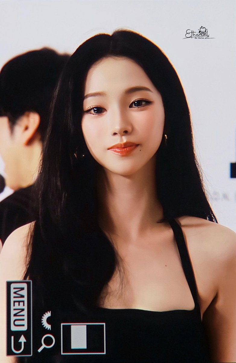 kavrinaw's tweet photo. @pagersoobin @asakuracjo @Heeseusg @subPurrCoffee “Setelah farewell ini, aku harap kita tetep deket. Kita udah pernah kayak satu keluarga, jadi nggak ada yang saling benci. Kita harus tetep saling sayang, saling dukung. Aku sayang banget sama kalian semua, serius deh 🫶” https://t.co/HxcbtKN3GP
