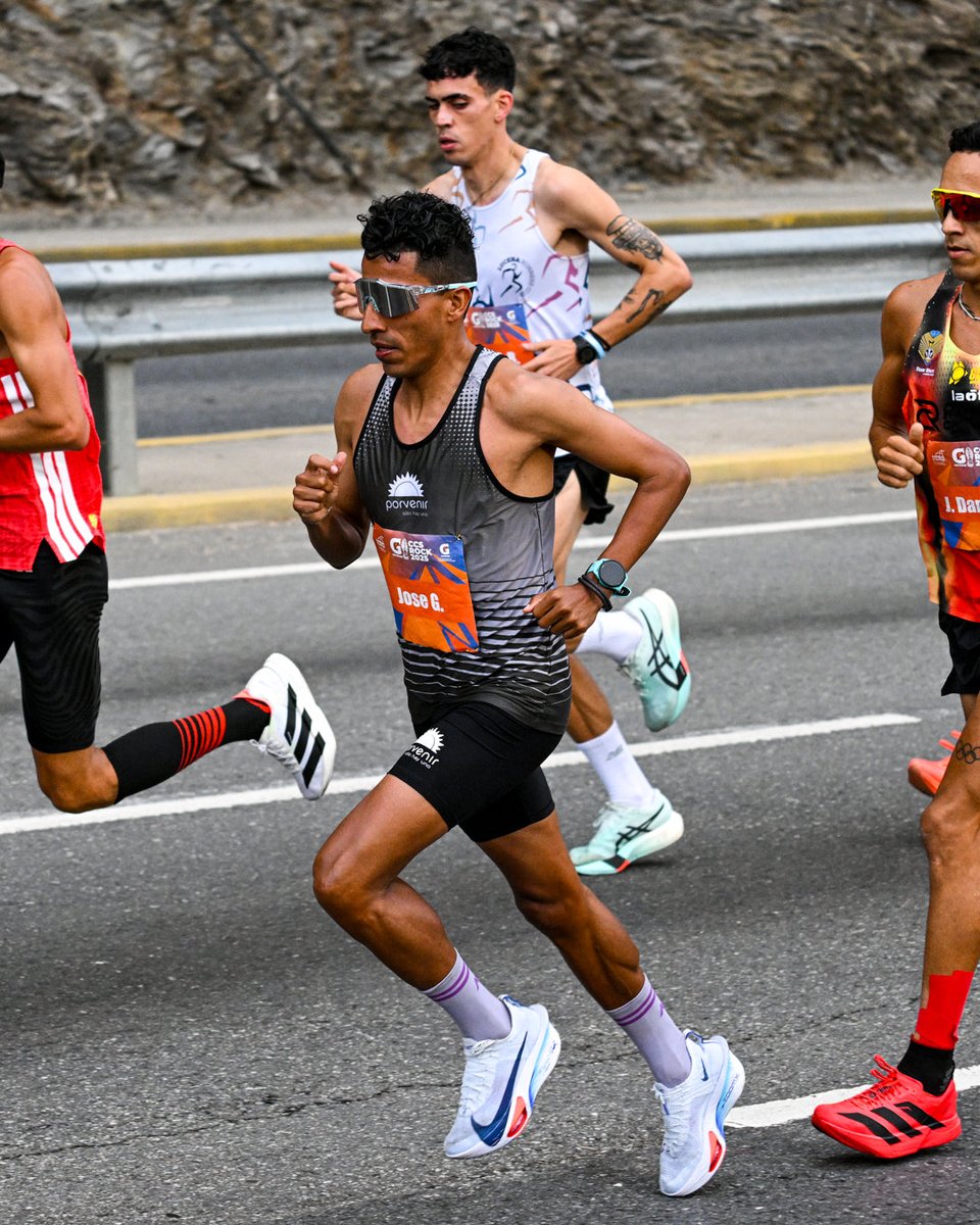 GatoradeVzla's tweet photo. Los más rápidos marcando un ritmo frenético ⚡️⚡️ https://t.co/9t5Ym134gH