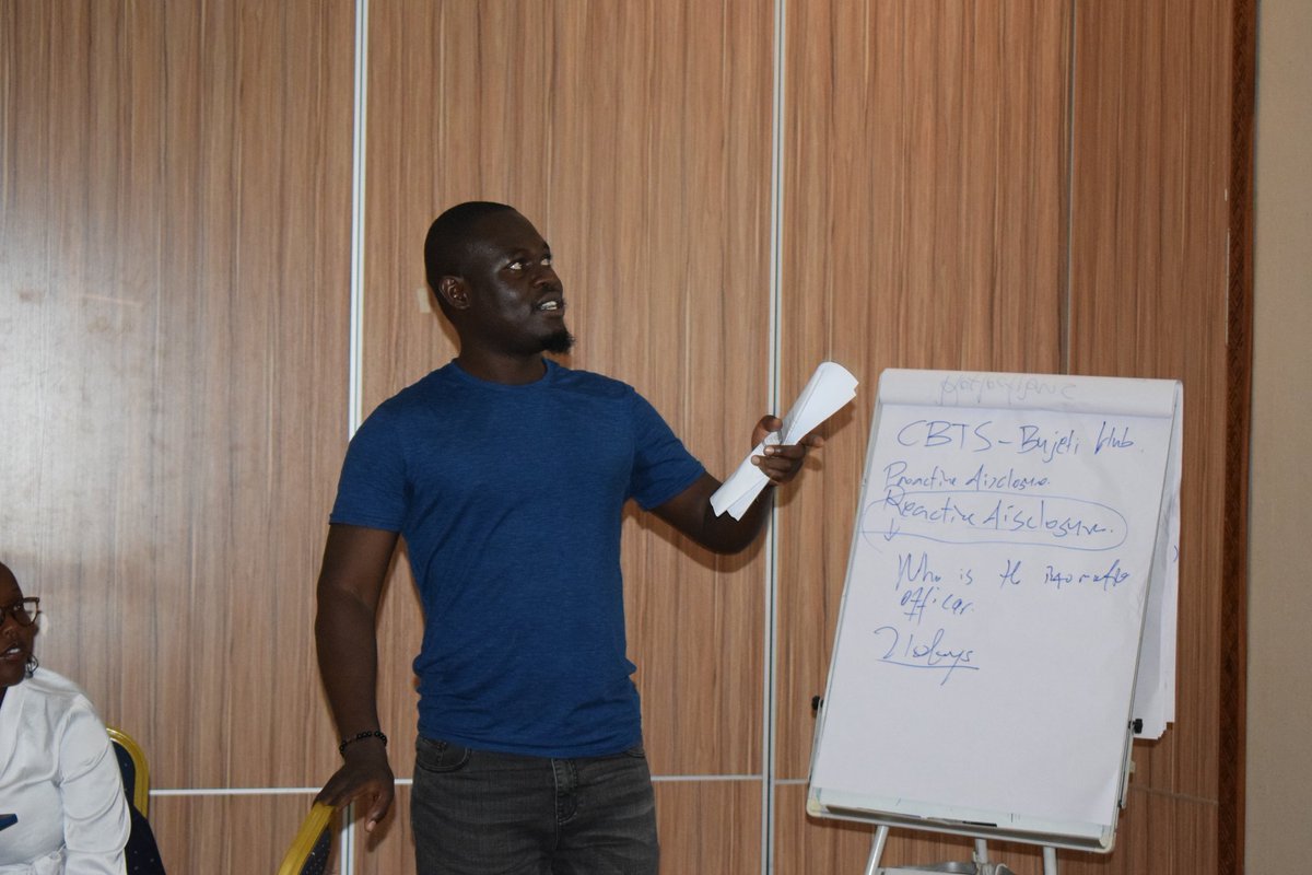 wecarecbo's tweet photo. We wrapped up the #UsawaMashinani training with students from Maseno University &amp; JOOUST! 🎓

Students gained hands-on skills in:
 Drafting legislative memoranda &amp; petitions
Access to information
Understanding how @EACCKenya combats corruption
Convening Integrity Clubs
@TIKenya https://t.co/rlSyMAZTmH