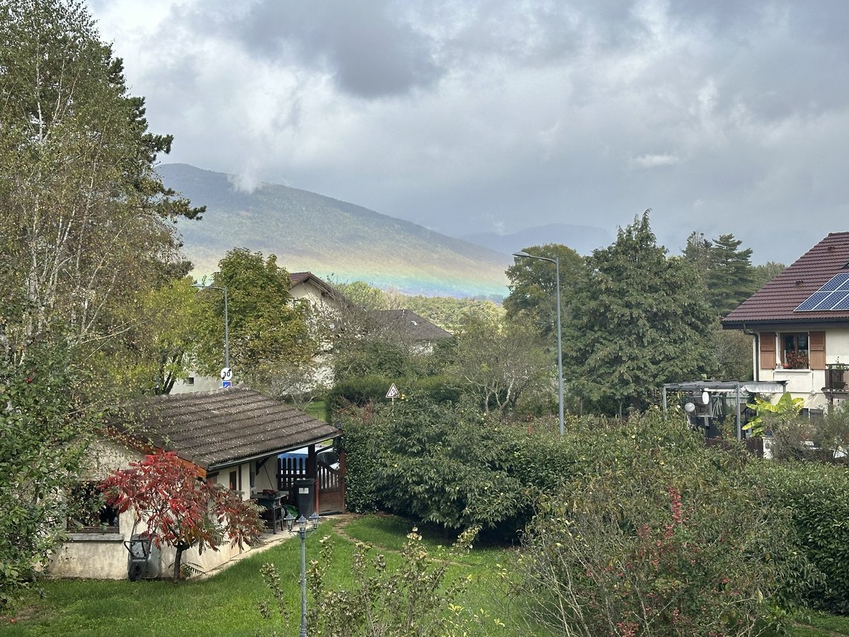 A nice looking rainbow