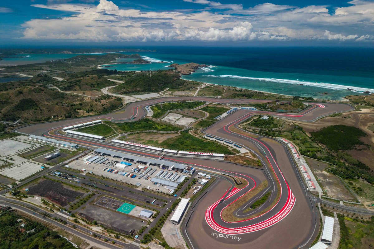 Checking out some clips of the Indonesian GP 🧐

Excuse me <a href="/AsianLeMans/">Asian Le Mans Series</a> can we race here sometime please?