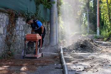 İçme suyu hat yenileme çalışmaları devam ediyor
