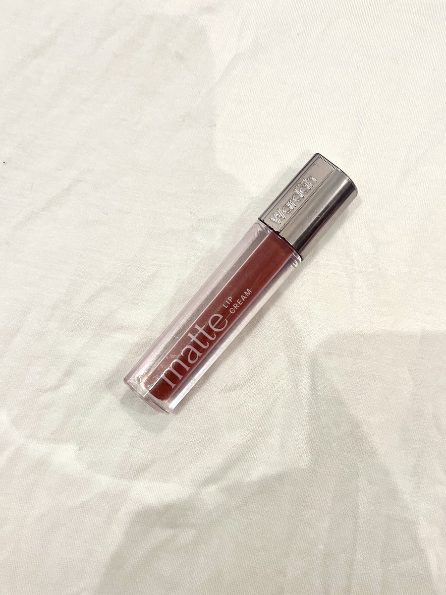 rachelliabarbie's tweet photo. Preloved Lip product

- Wardah lip cream shade 22 (isi 80%)
https://t.co/oHpVMRgz5M

- Insta perfect Lip shade 04 (isi 90%)
https://t.co/Ac2ZxgTalO https://t.co/KOj6uGn8yO