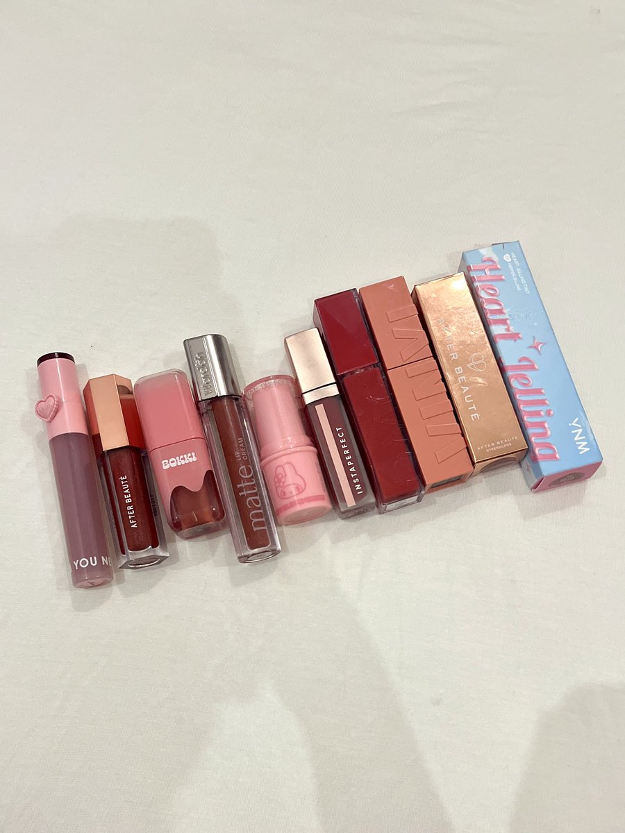 rachelliabarbie's tweet photo. Preloved Lip product

- Wardah lip cream shade 22 (isi 80%)
https://t.co/oHpVMRgz5M

- Insta perfect Lip shade 04 (isi 90%)
https://t.co/Ac2ZxgTalO https://t.co/KOj6uGn8yO
