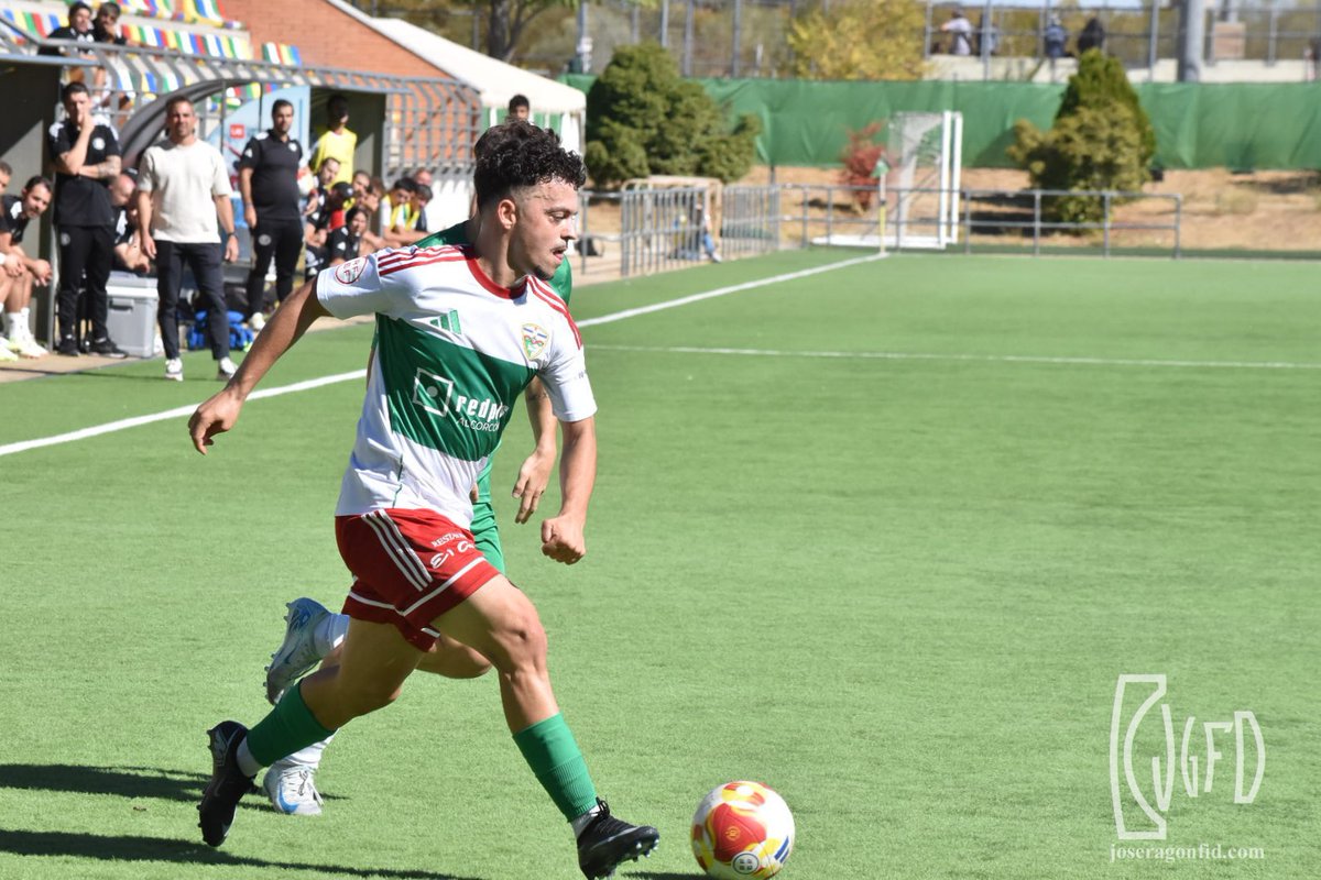 joseragonfid's tweet photo. ⏸️Descanso en Pozuelo
@Cfpozuelo 1-0 @trivalvalderas
#TerceraFederación #3rfef7 https://t.co/m2PptqnseO