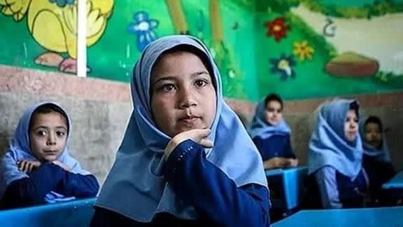 اقا برفرررررض همه چیزا ک‌میگید درست باشه!
ولی دانش اموزی ک‌مادرش ایرانیه و پدرش افغانستانی رو دیگه چرا ثبت نام نمیکنین!؟
اون ک دیگ ایرانیه
#ساماندهی_مهاجرین