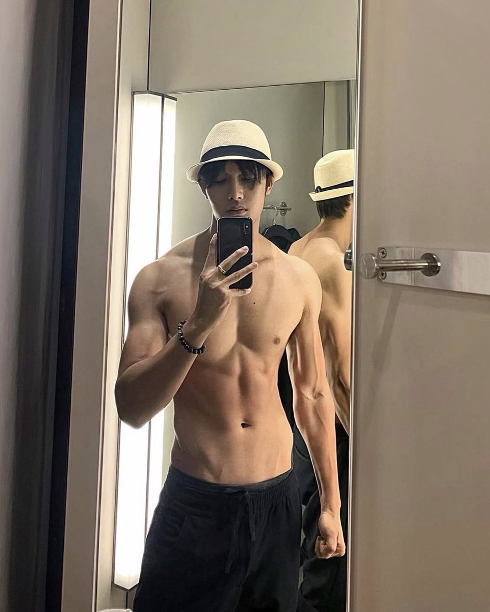 hypercumm's tweet image. mau pamerin pap si cantik🖤