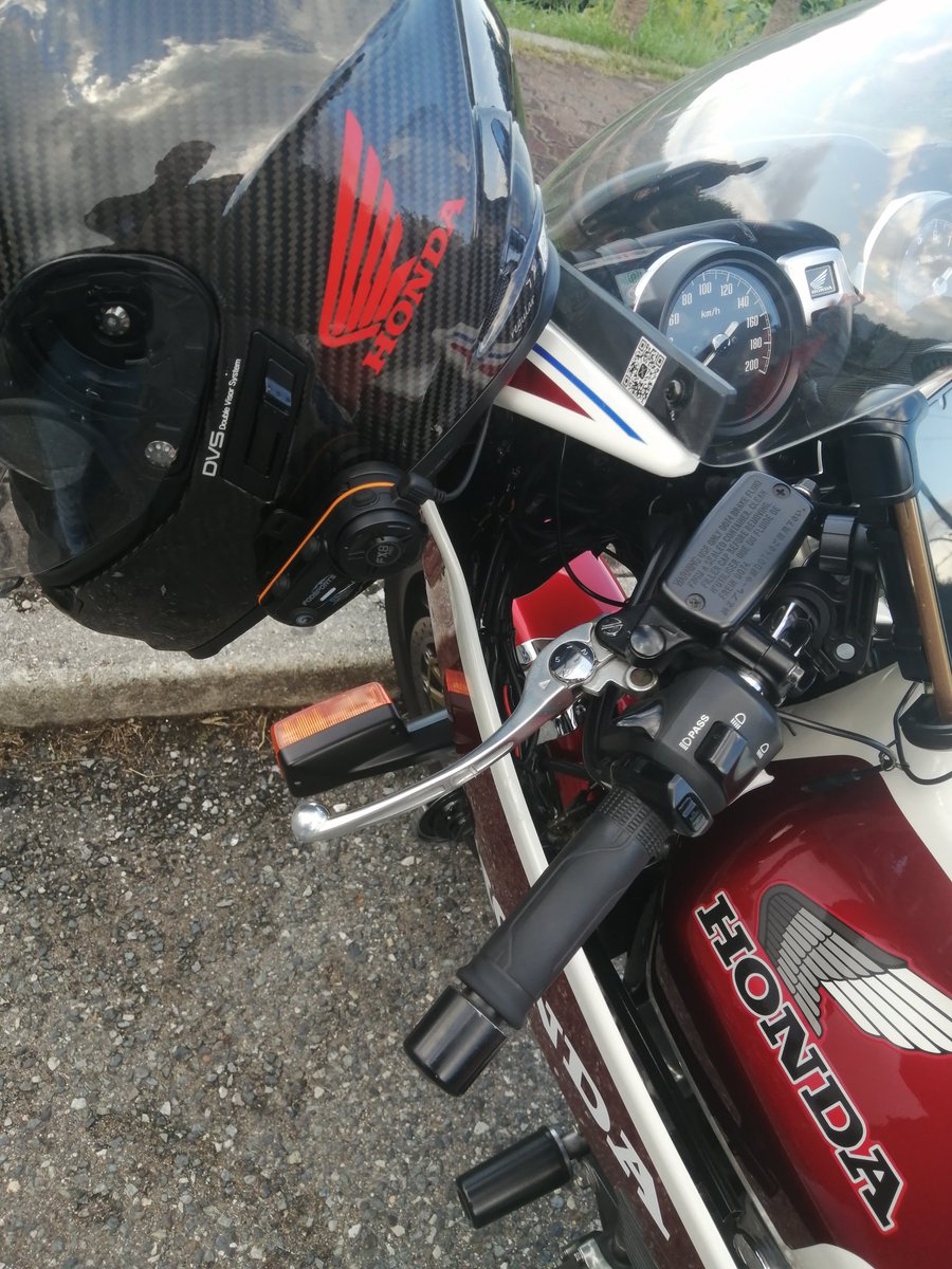 LiLyOCB1100R's tweet photo. 帰り道に呑吐ダム寄ってみる。
インカム使ってみたが、ソロで使う分には今までのと変わりない。
どうせ聞いてるのはアニソンですしね。
#呑吐ダム
#FODSPORTS
#FX8PRO https://t.co/FvMePi1vy5